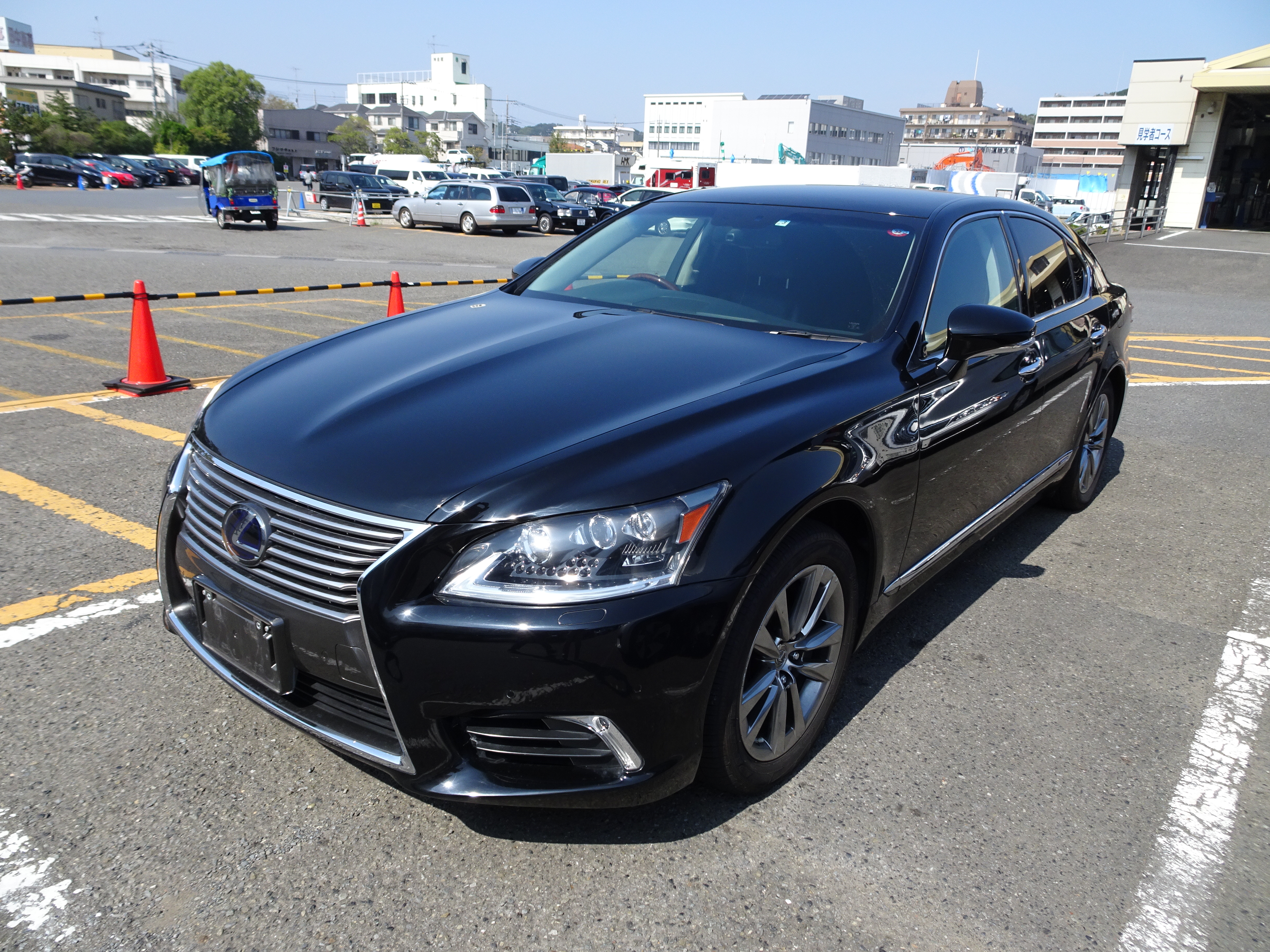 【店舗ご成約】レクサス LS600h バージョンL