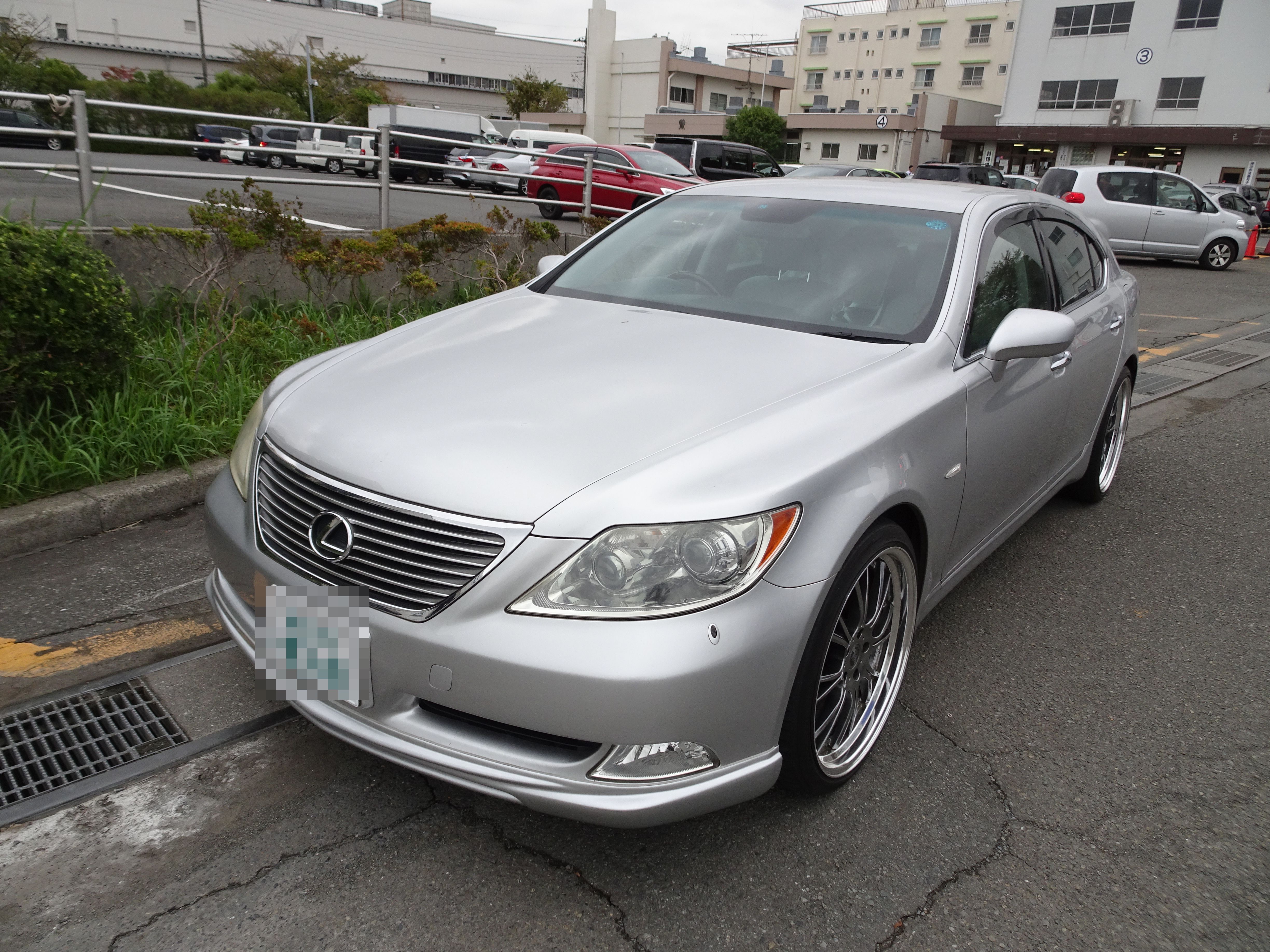【店舗ご成約】レクサス LS460 標準