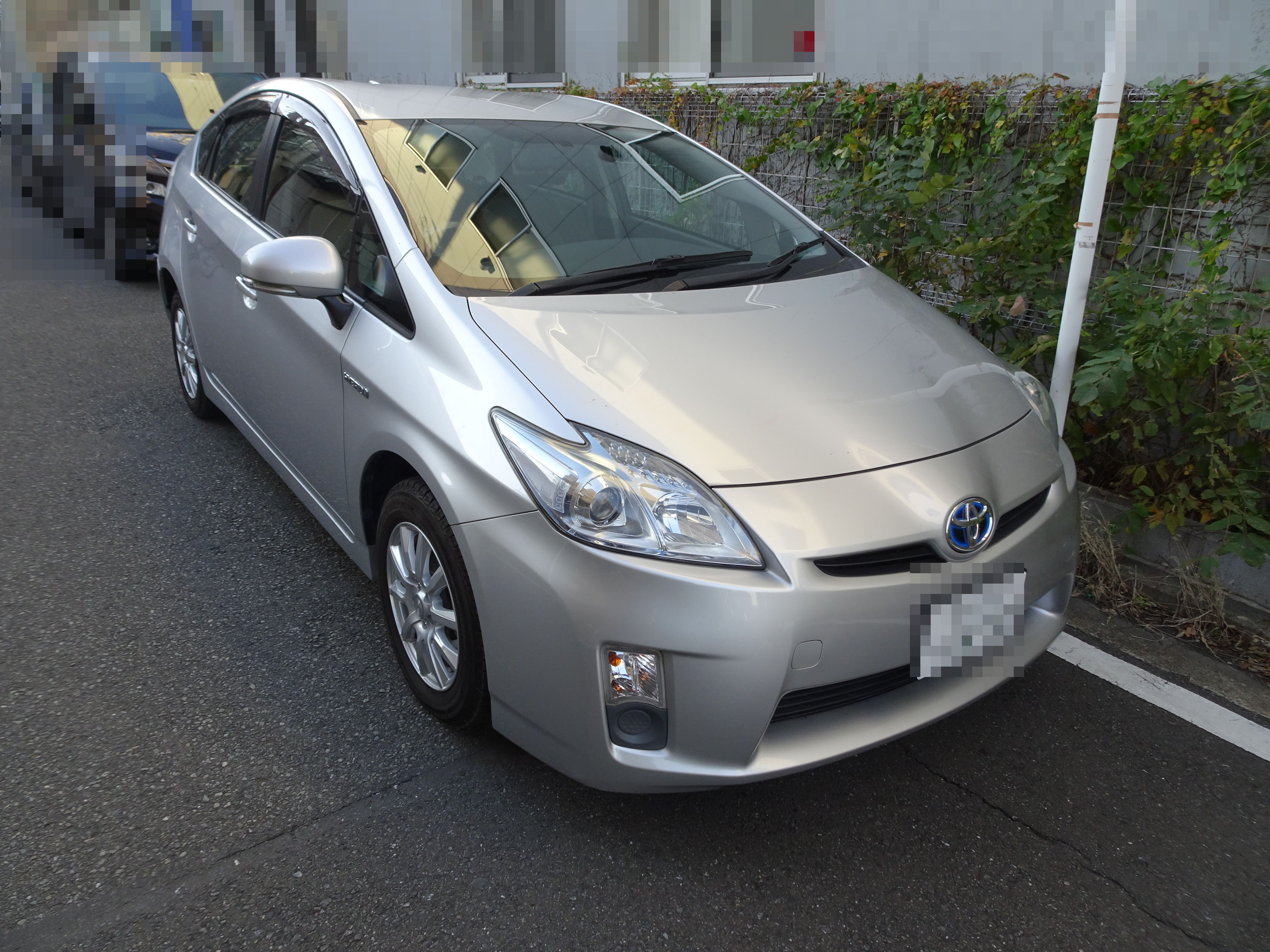 【AA代行落札】プリウス L