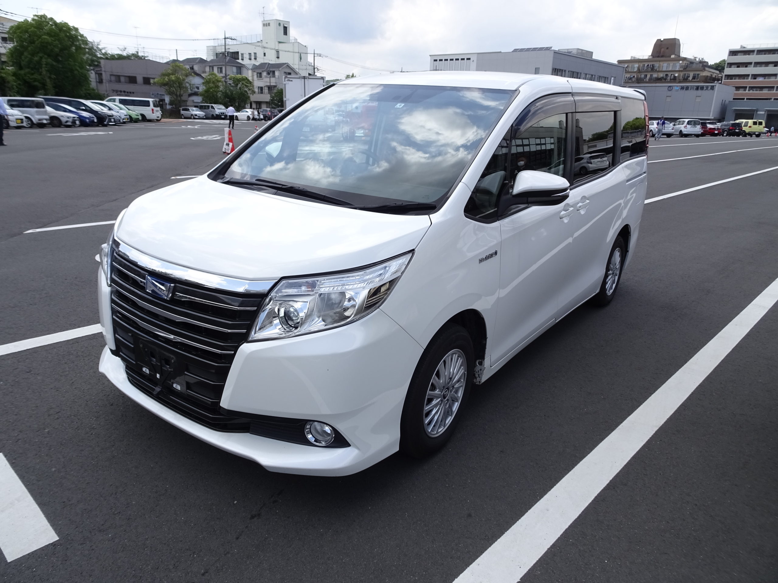 【AA代行落札】ノア ハイブリッド X