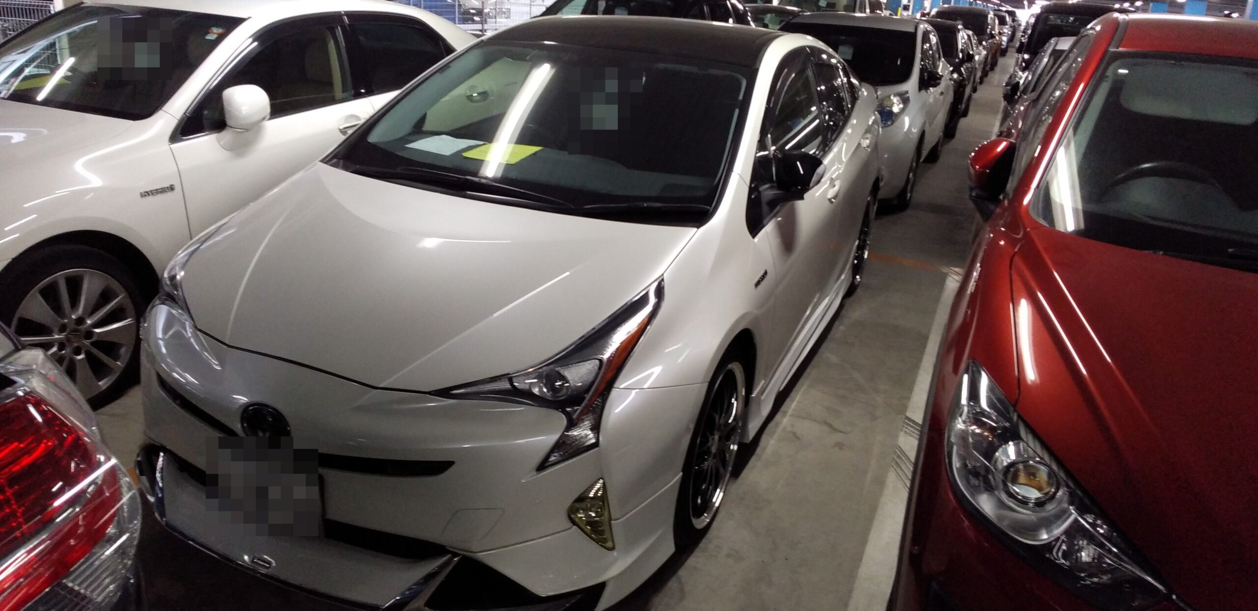 【AA代行出品】プリウス Sセーフティプラスツートン